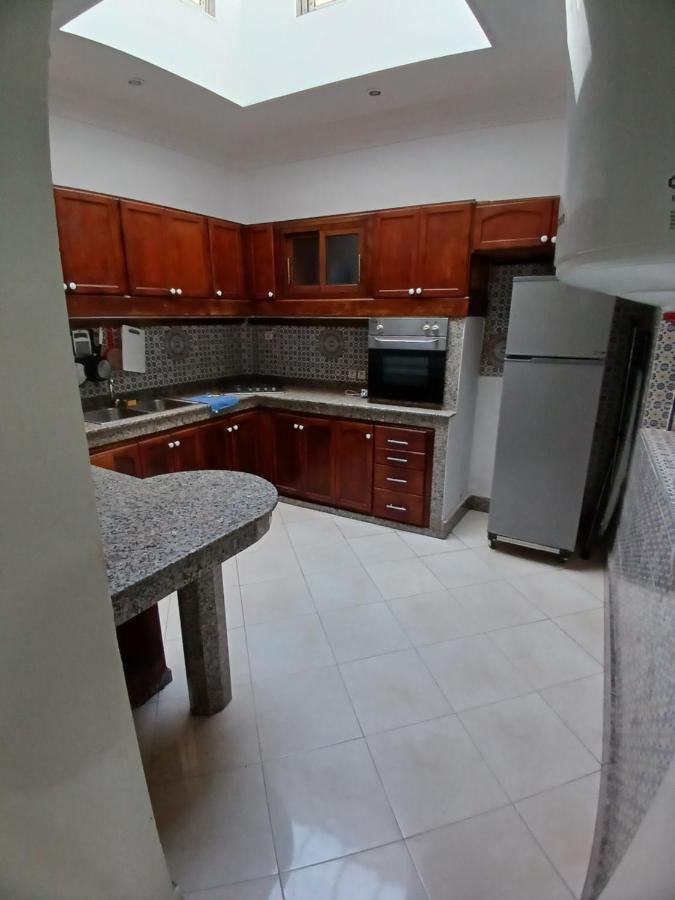 Royale Hostal Casa Blanca